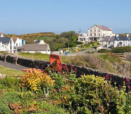 Bull Bay Hotel Amlwch Exterior photo